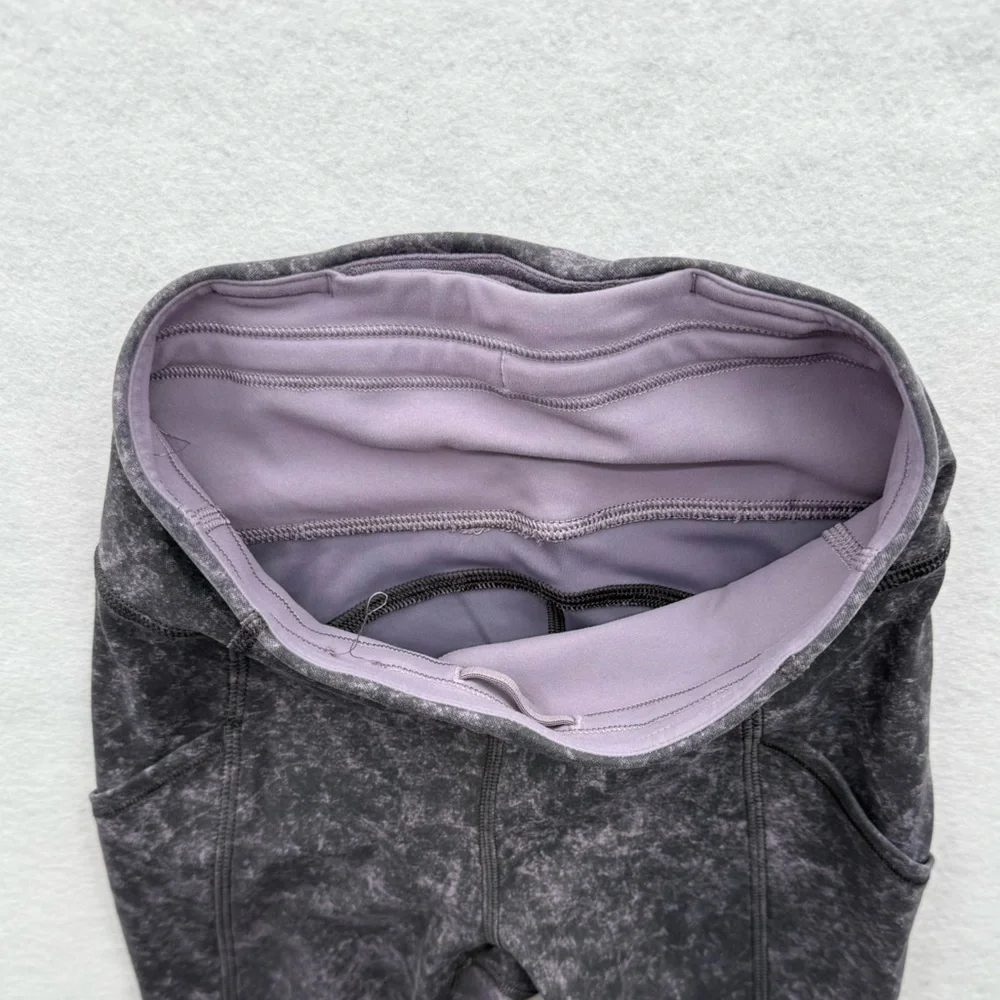 Lululemon Invigorate High-Rise Crop 23